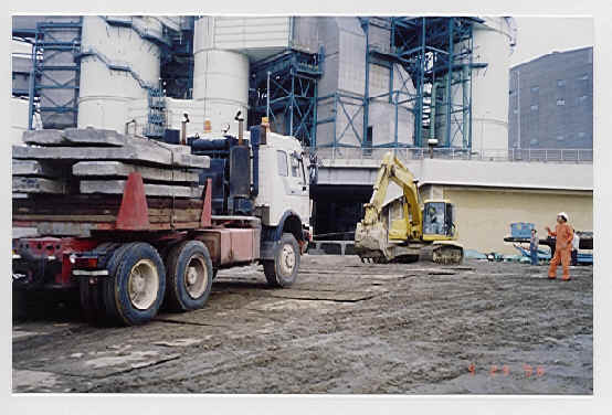 wpe5.jpg (32870 bytes)