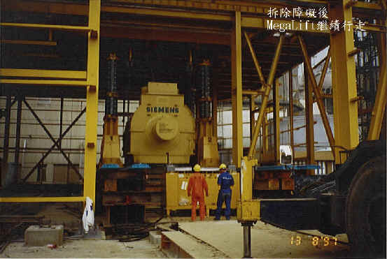 wpe30.jpg (30917 bytes)