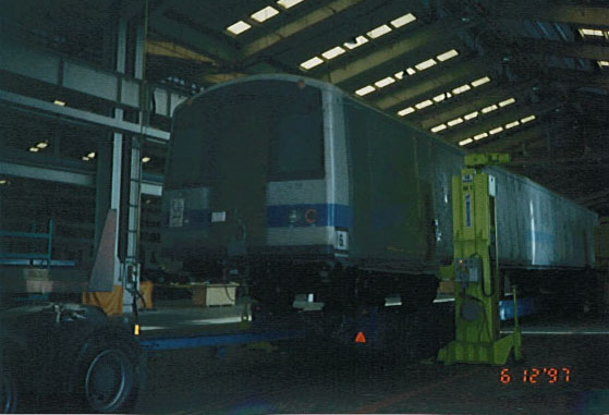 train10-3.JPG (48049 bytes)